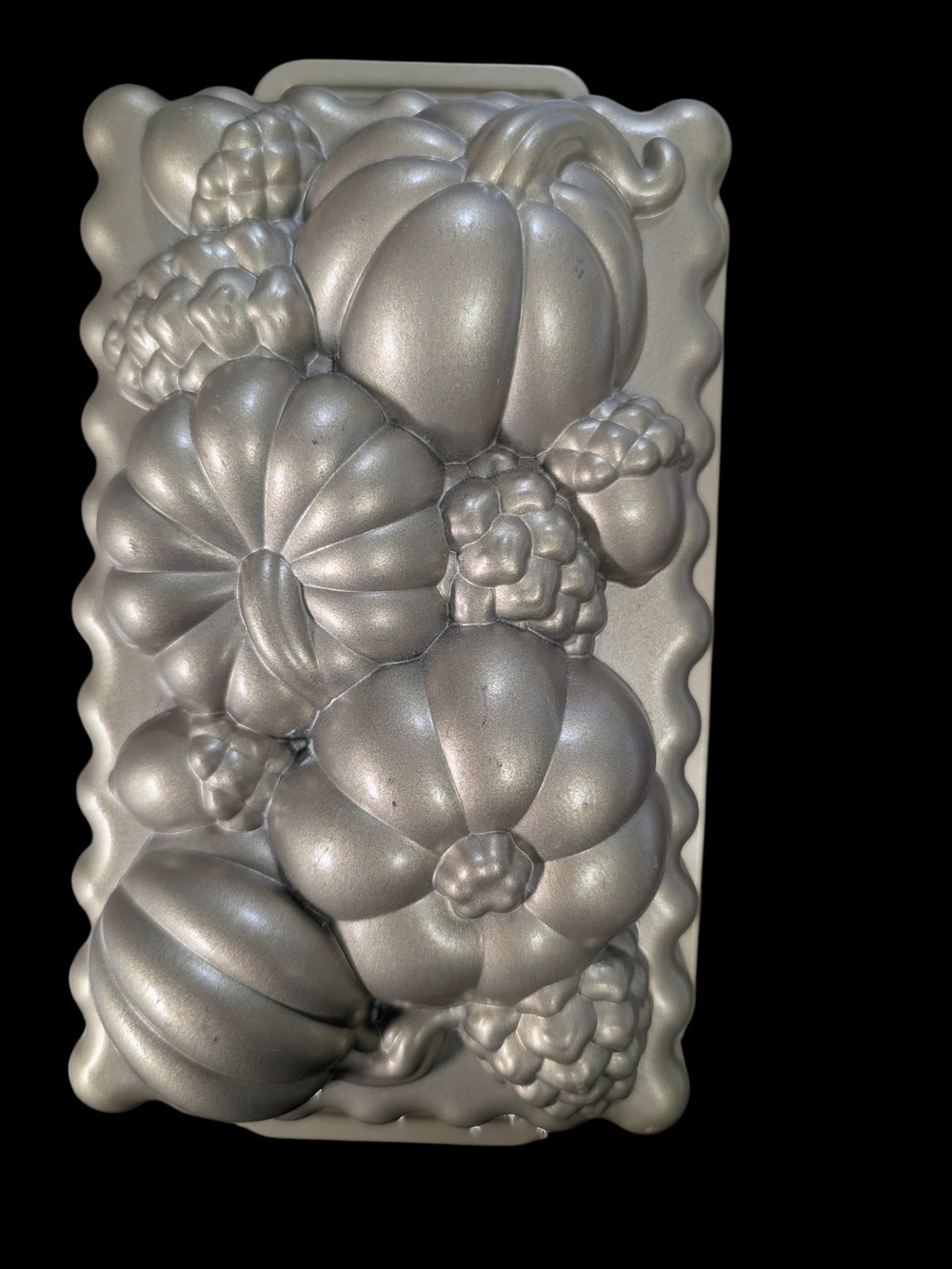 Nordic Ware Harvest Bounty Loaf Pan Gold Cast Aluminum Autumn Pumpkin